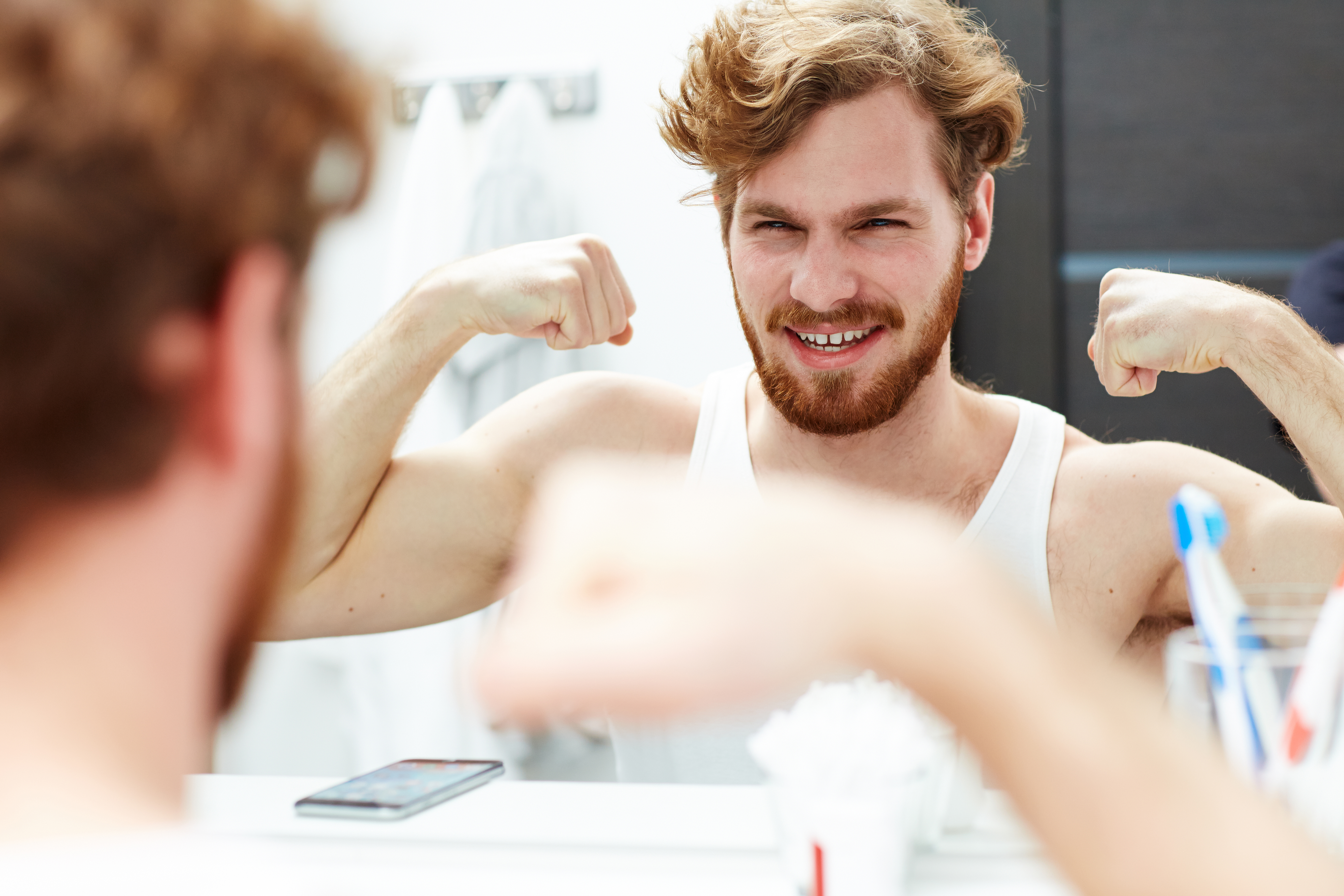 Showing biceps Vyrų sveikata po 30-ies, 40-ies ir 50-ies: kaip keičiasi kūno poreikiai?