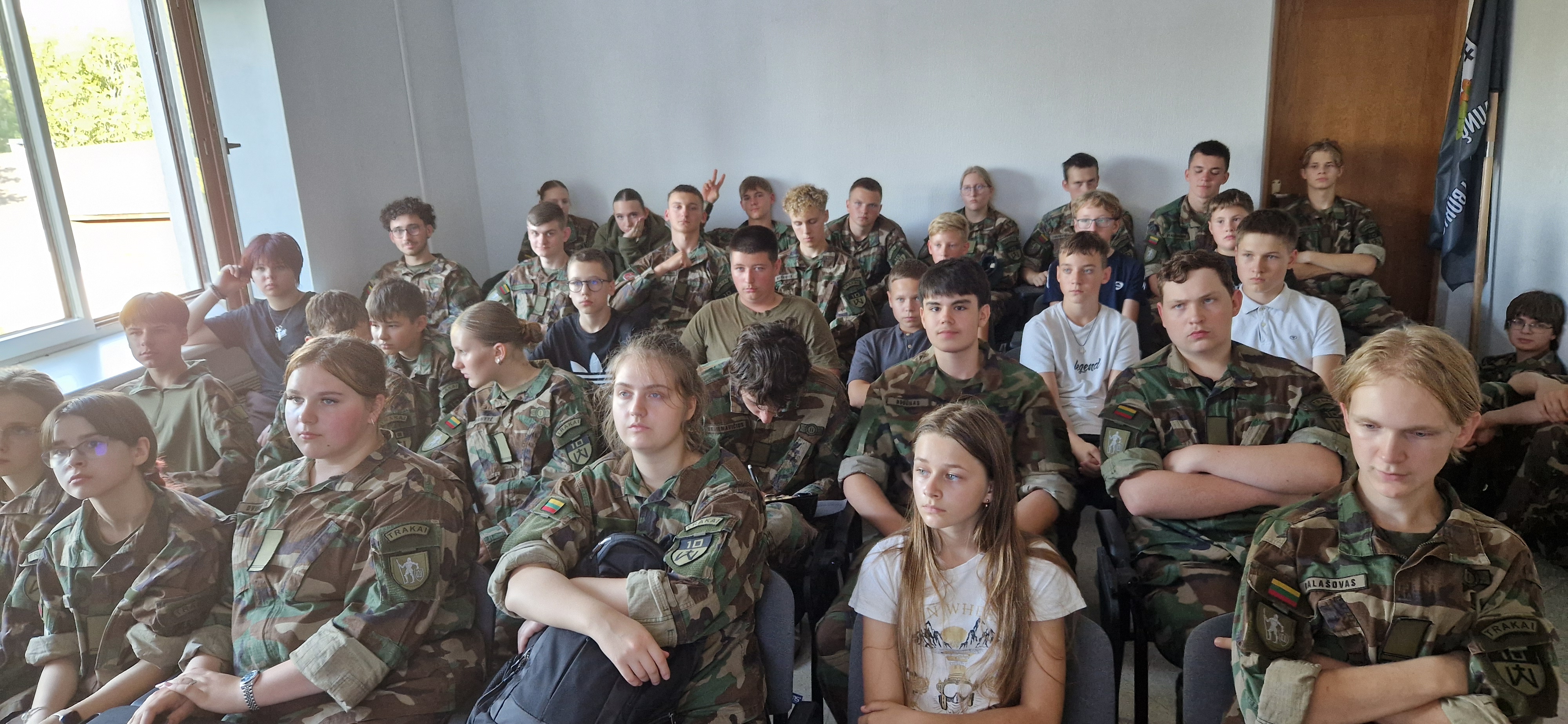 Trakų jaunieji šauliai švenčia antrąjį savo gimtadienį