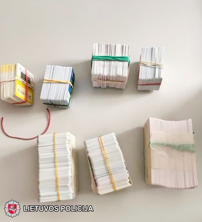 Vėl smogta „SIM box“ fermai Vilniuje (video)