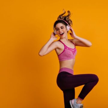 Kuo naudingos zumba treniruotės fizinei formai ir nuotaikai?