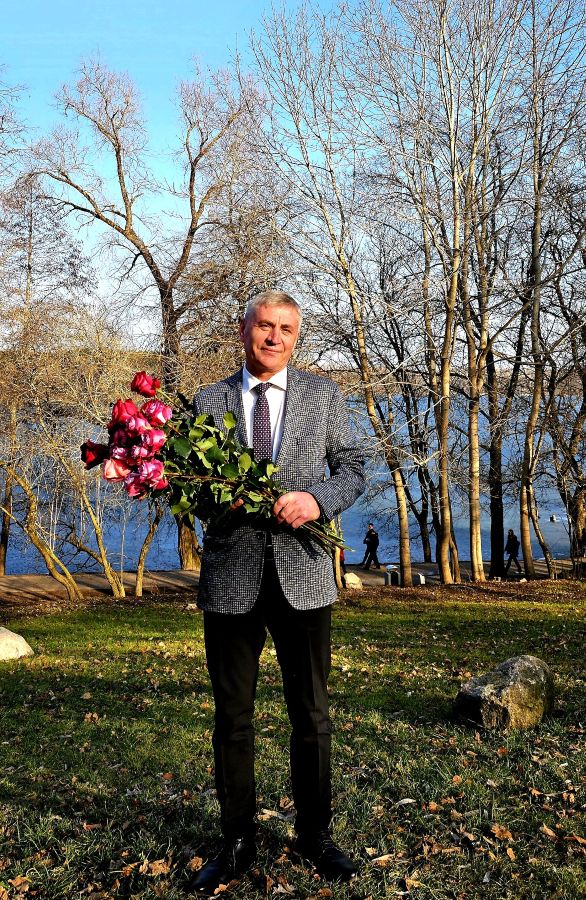 Kestutis_Vilkauskas_ Mielos Mamos, Jūs esate mūsų stiprybė, ramybė ir meilė