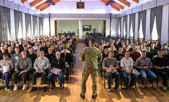 Rekordinis susidomėjimas Lietuvos karo akademija: studijas pradeda 170 pirmakursių