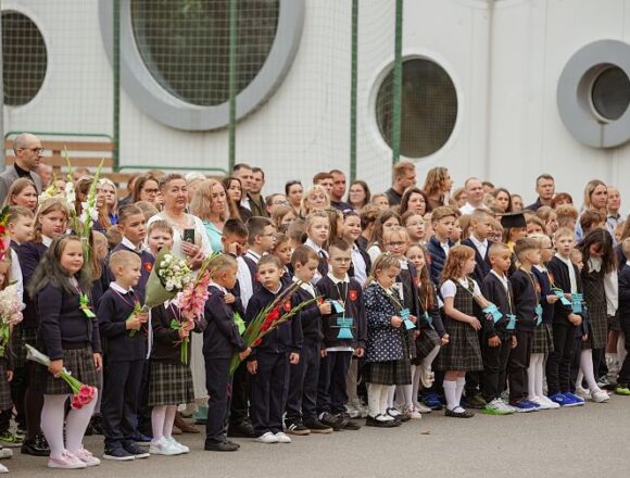 vaikai_rugsejo_1 Trakų rajone naujus mokslo metus pradėjo daugiau nei 5 tūkst. mokinių