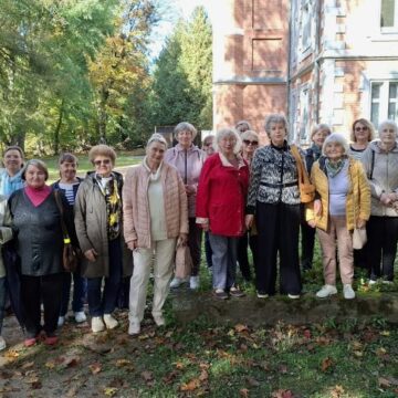 Skaitytojų klubo narės – Lentvario Tiškevičių dvaro rūmuose